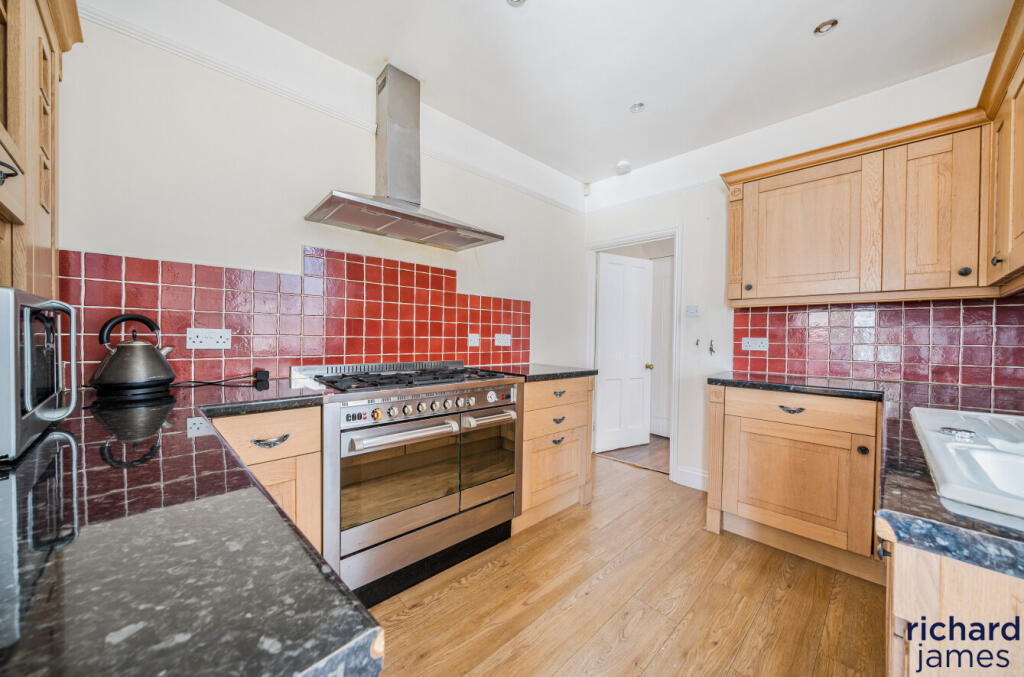 9f13c7fa29234e8c98d3f4178c97e340