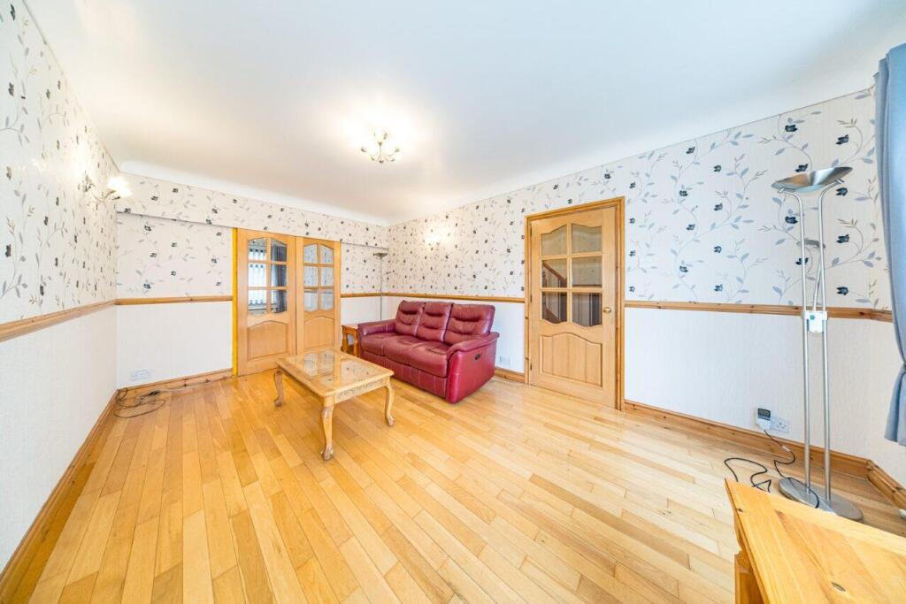 107 Old Lane Lounge 2.jpg