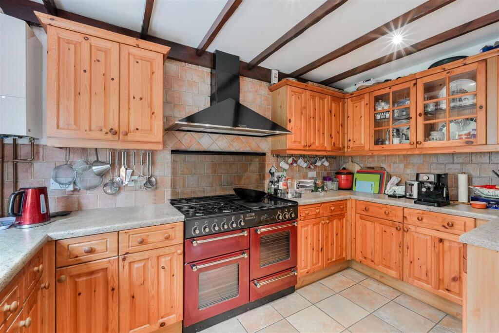 NUTFIELD ROAD  (16).jpg