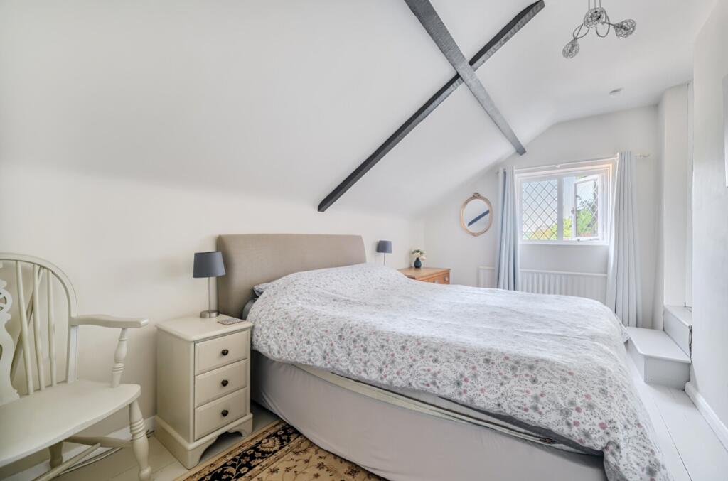 1317137-5-68639b41996a8