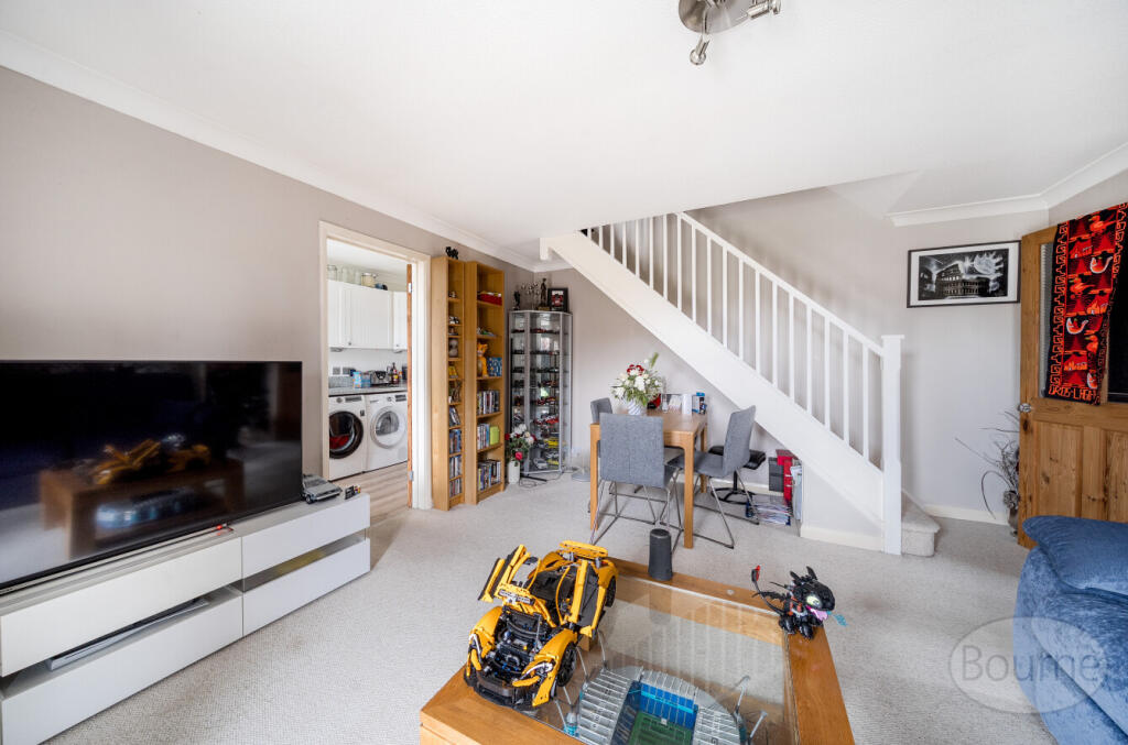 23247810-8a3e-479...