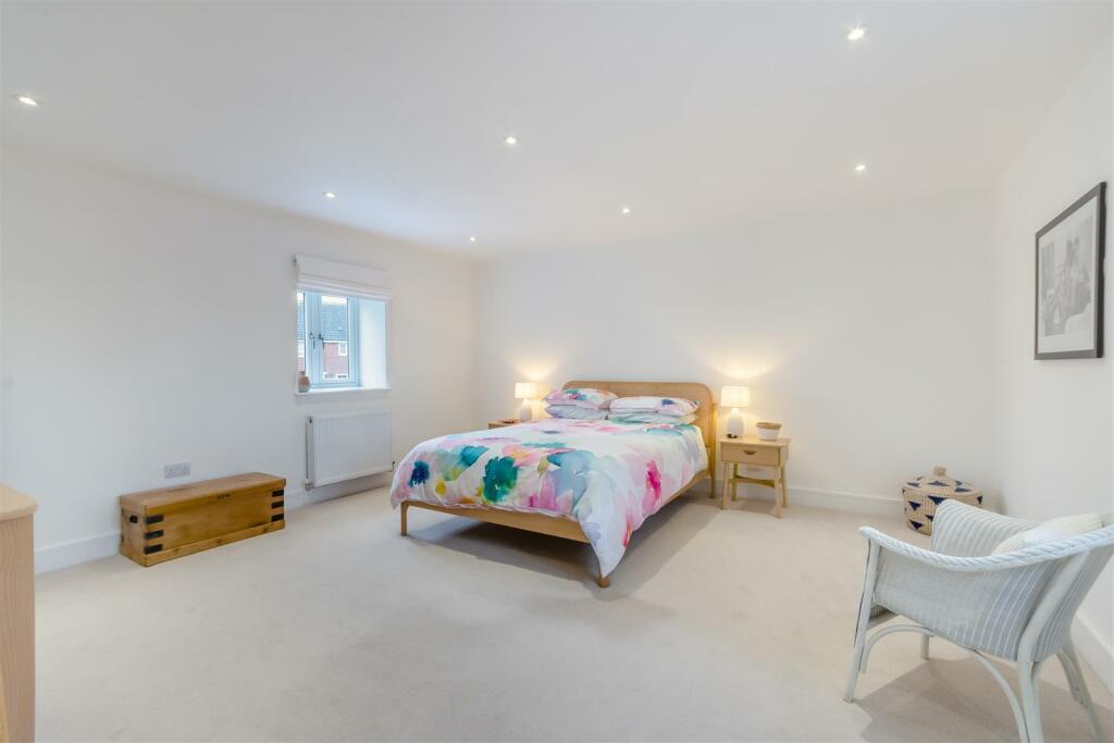8583926-interior59.jpg