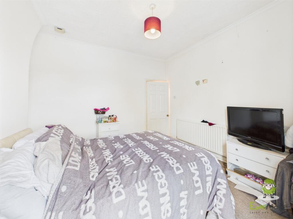 Bedroom 1 - Charlotte Thomasson Ewemove Whitchurch