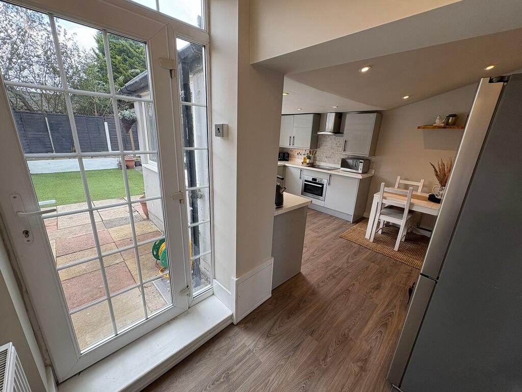 IMG-20250805-WA00...