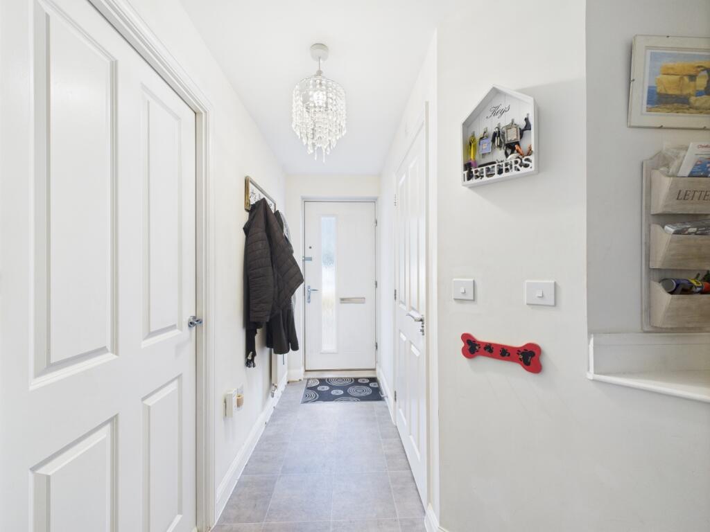 CAM02023G0-PR0153-STILL039