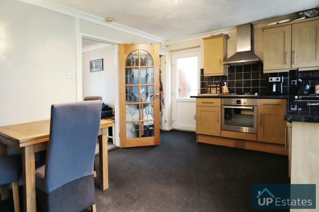 KITCHEN/ DINER