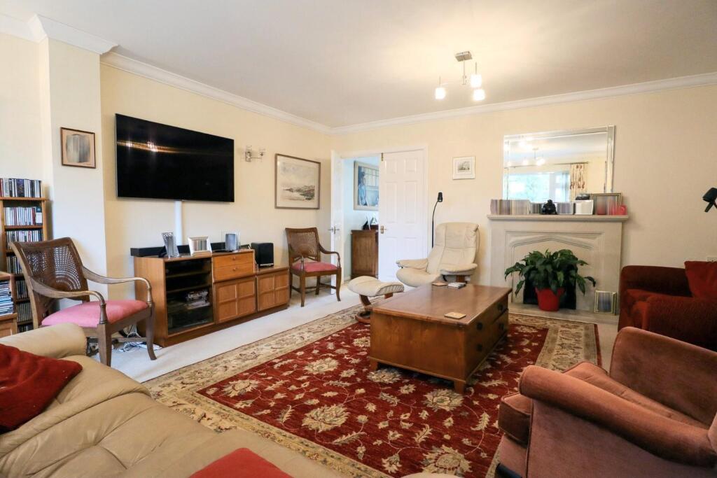 Lounge.jpg