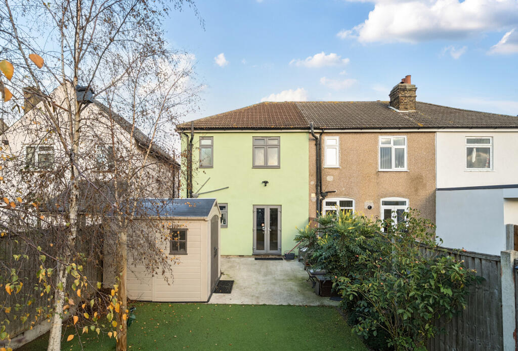 1381876-9-691c928...