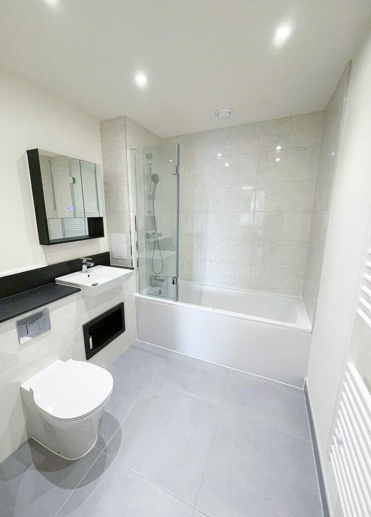 Family bathroom