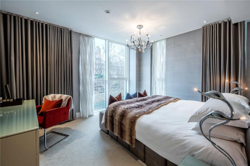 Principal Bedroom