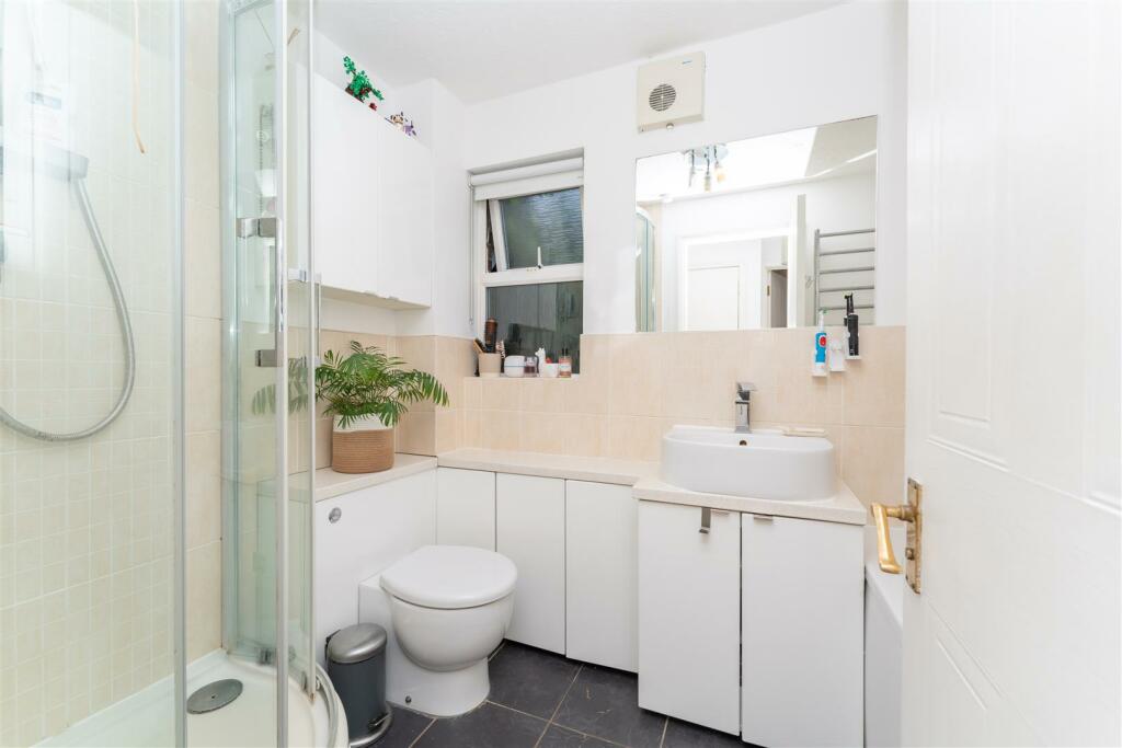 7 BHC Bath.jpg