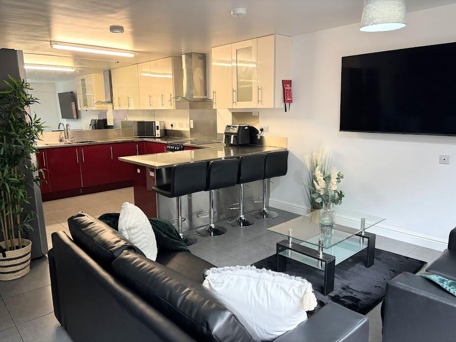 Large Kitchen