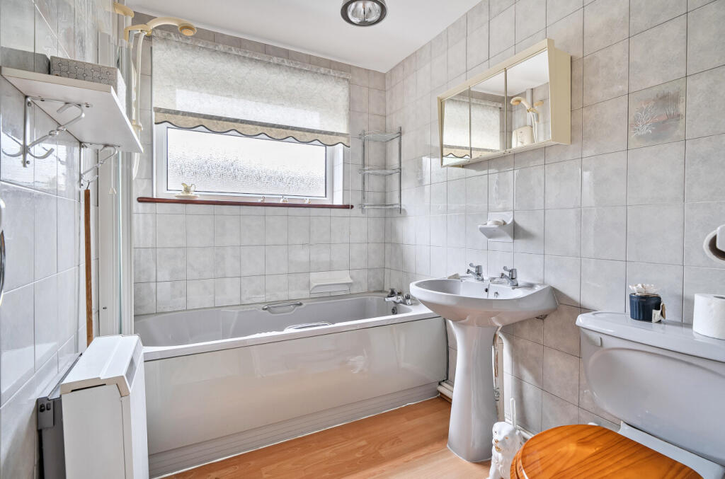 1395236-5-694a753...