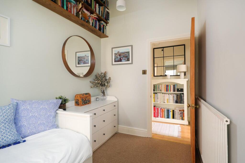 4@12 Oakfield Grove 24.JPG