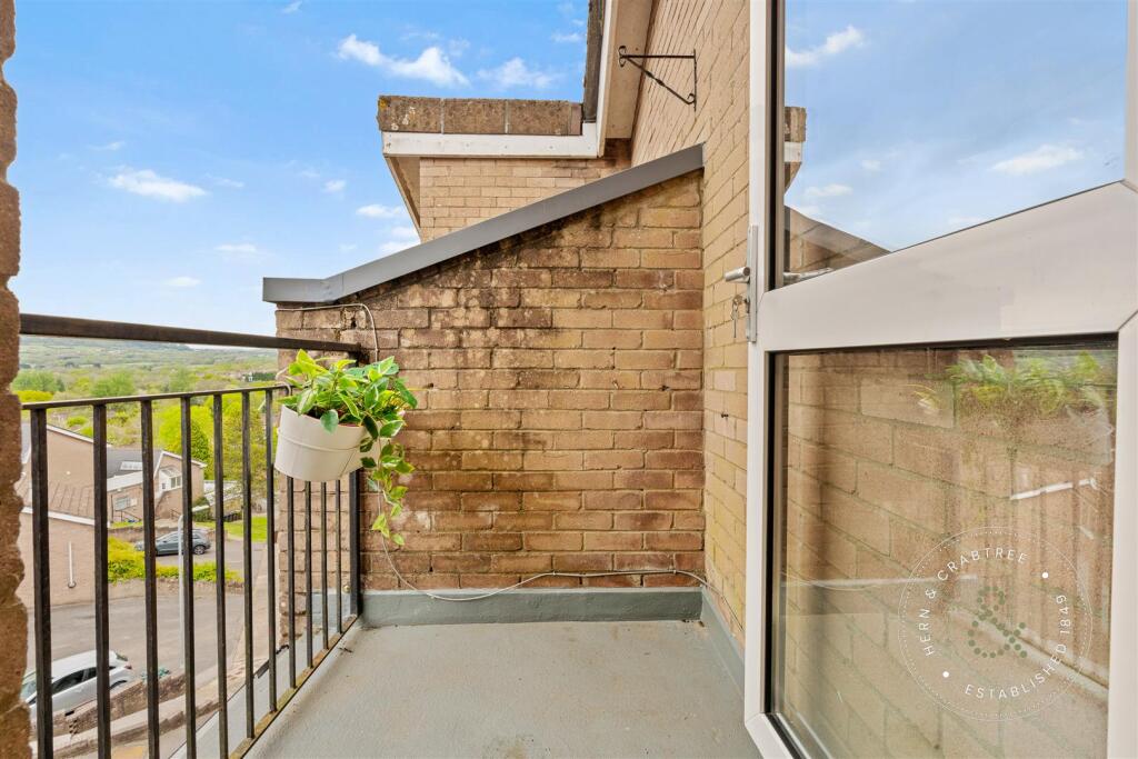 Linnet Close, Hern Crabtree (20).jpg