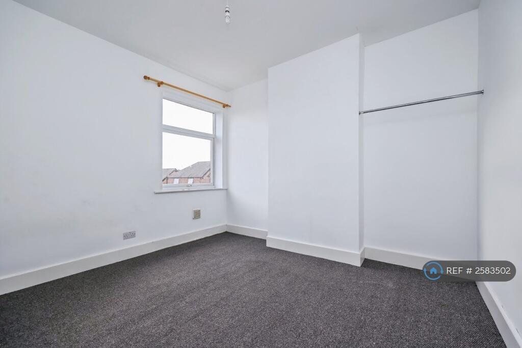 Rear Bedroom 