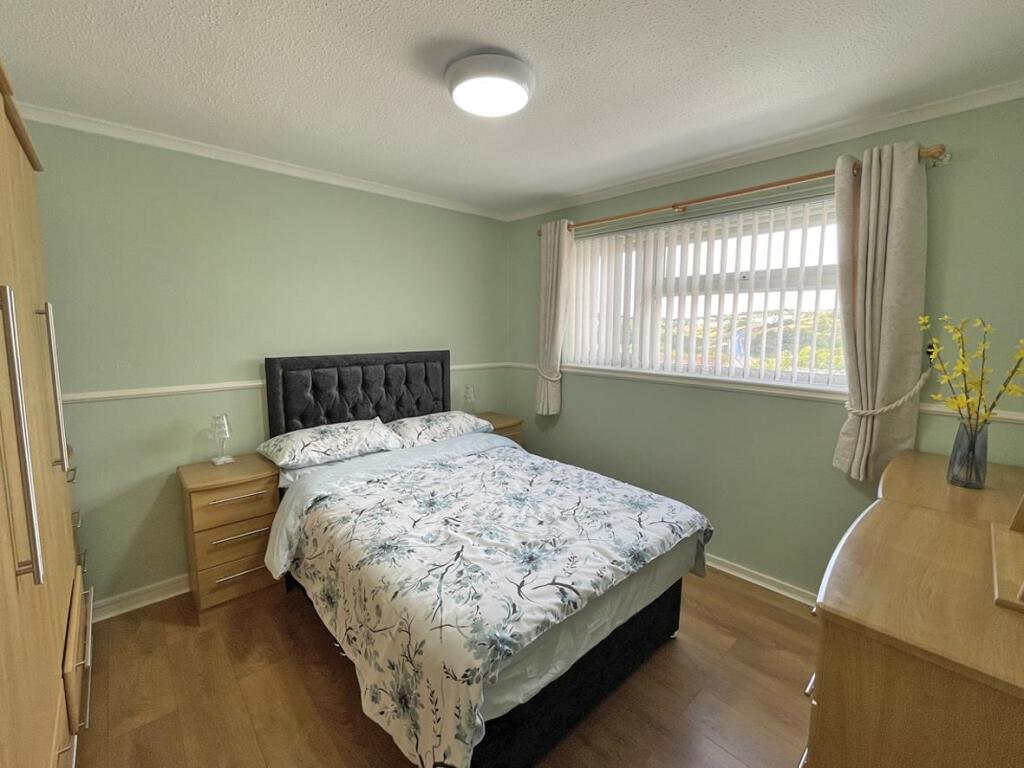 Walkhampton Walk 35- Bedroom 1.jpg