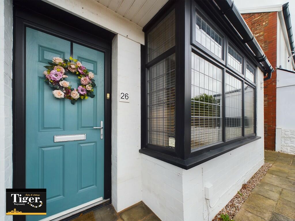 CAM02176G0-PR0279...