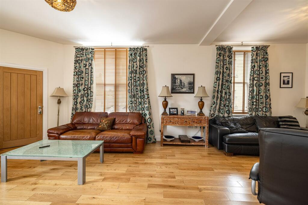 2 Heatherlie Terrace Selkirk 12.JPG