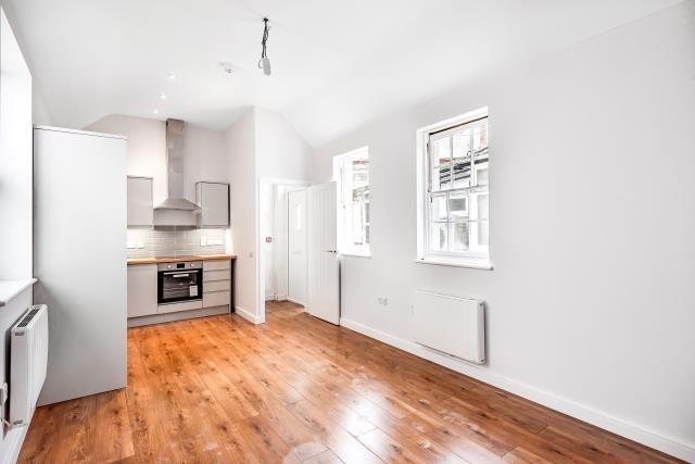 Living Room/Kitchen