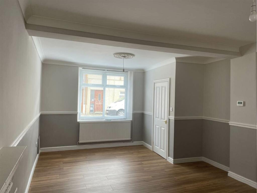 Living room 3