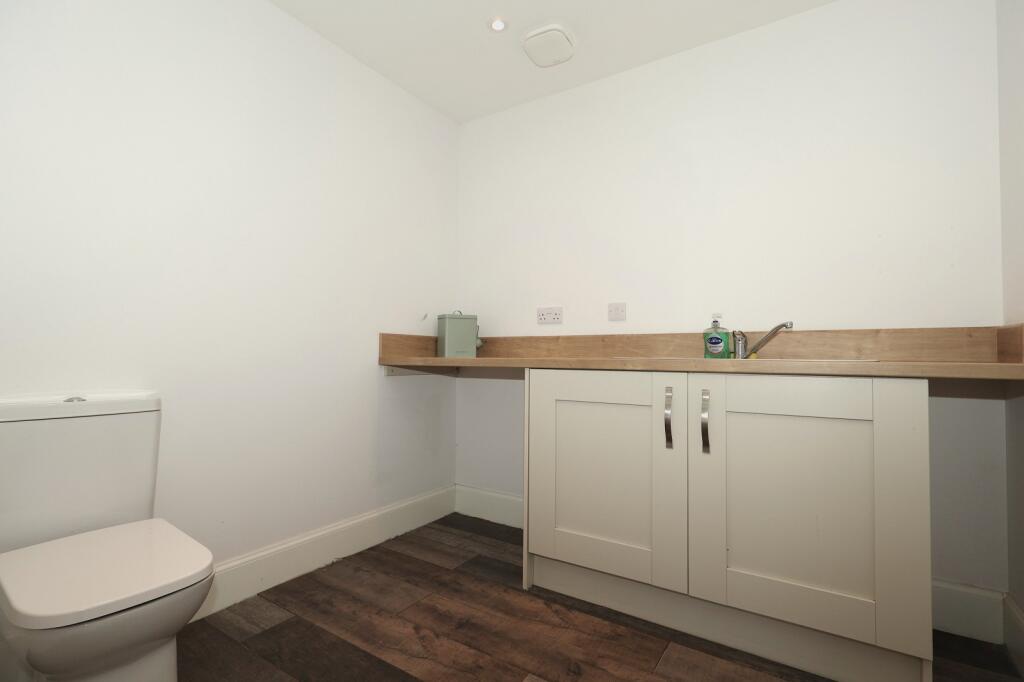 Utility Room/WC