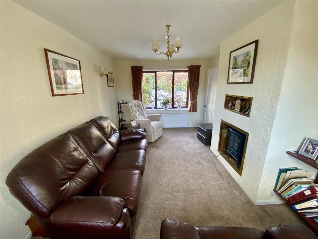 Bramleys Estate Agents - Sykes Avenue - Mirfield (