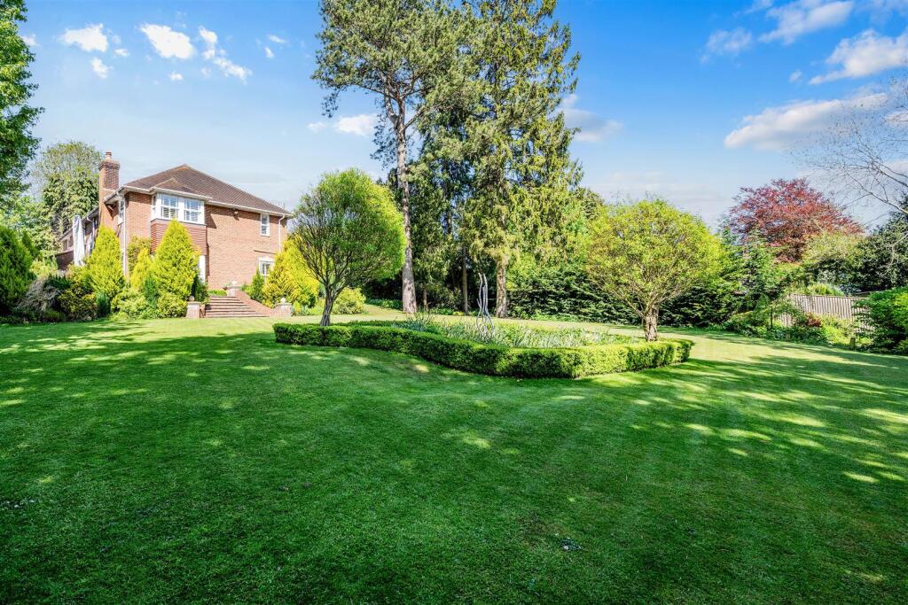 WHISTLER HOUSE EXTERNALS  (26).jpg