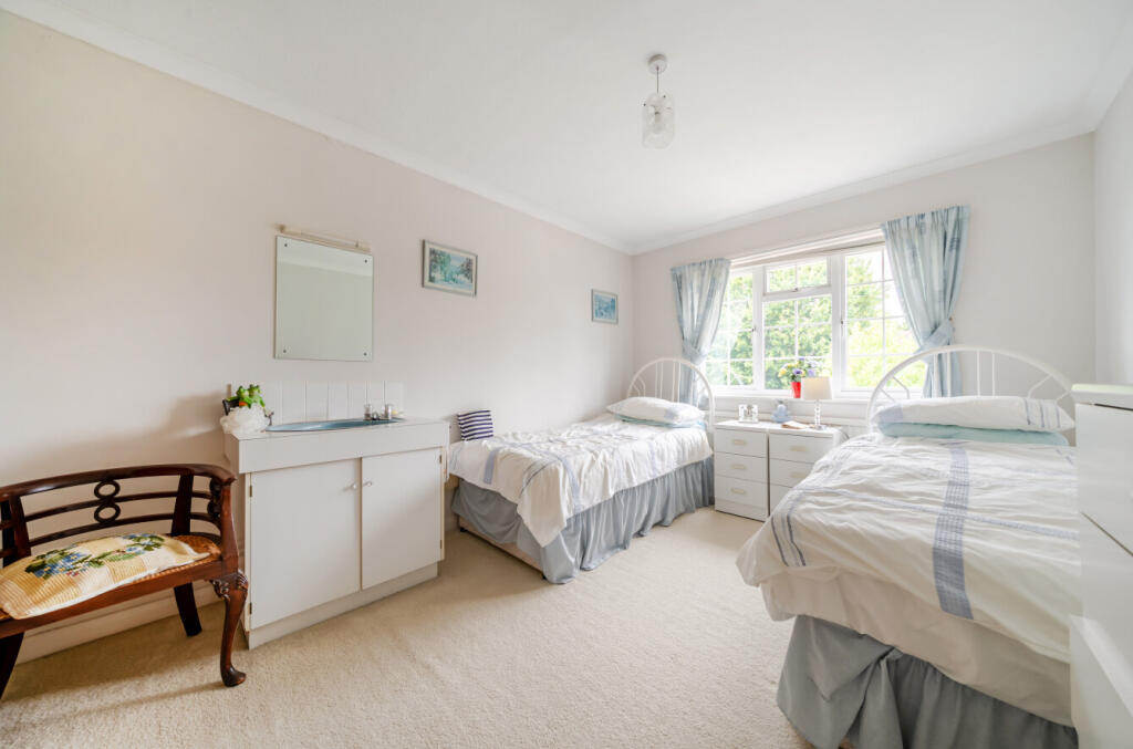 1334996-5-6894957...