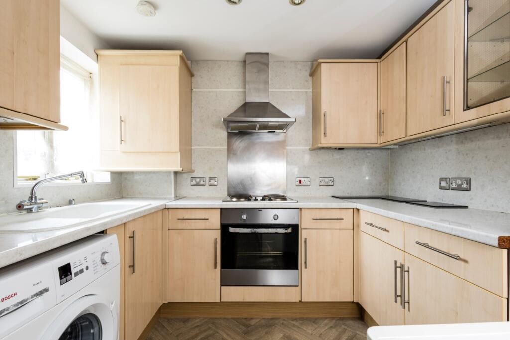 WhatsApp Image 2025-10-06 at 13.37.54_1a3c7568