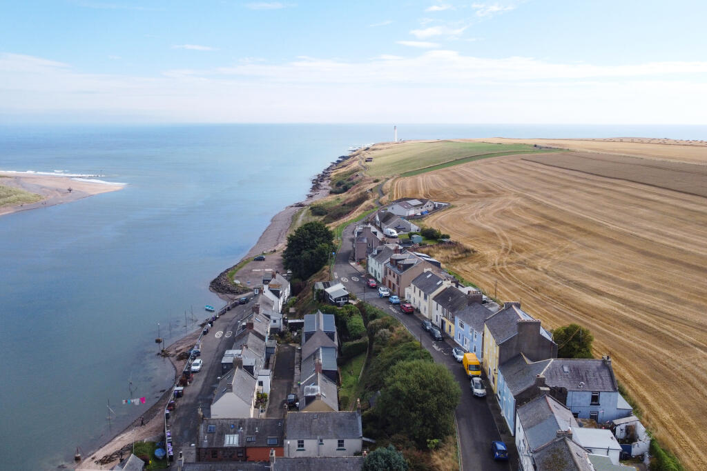 Sea &amp; Countryside Views