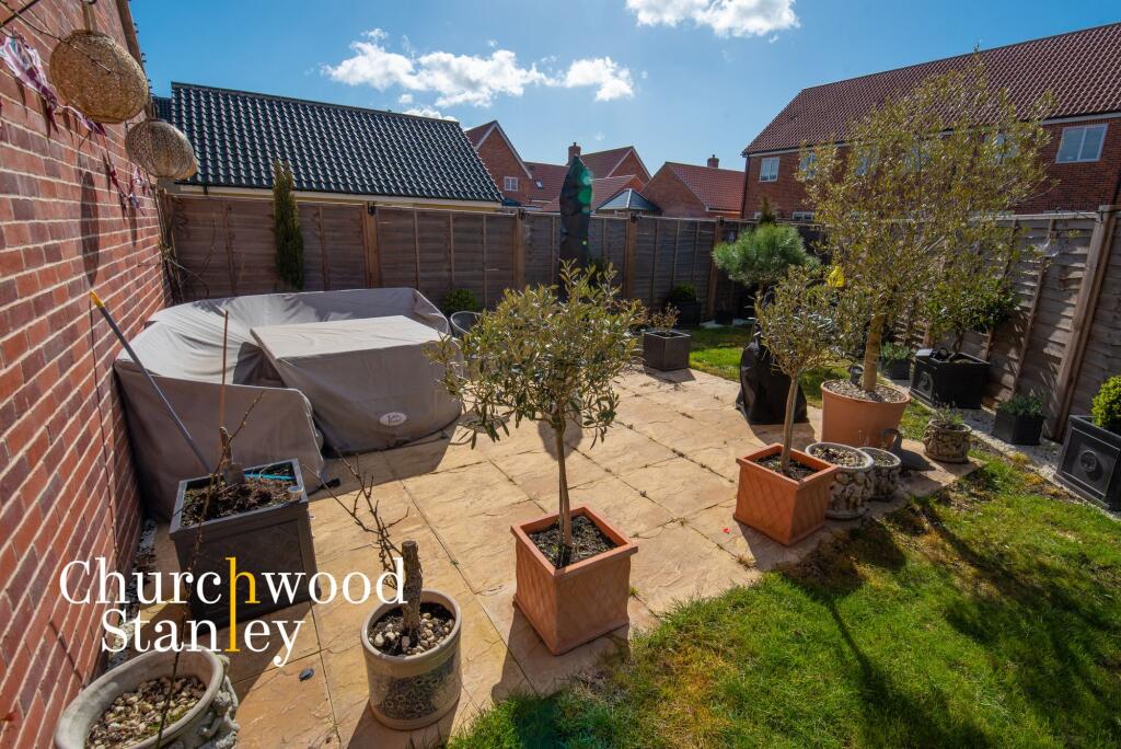 Patio (at end of garden)