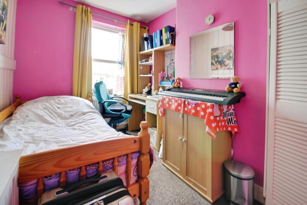 pbox-bedroom-307320.jpg