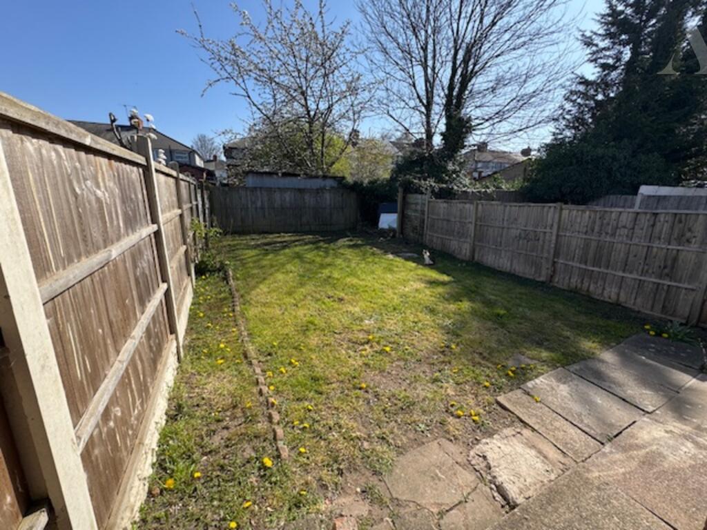 91 Harts Road Garden. 2