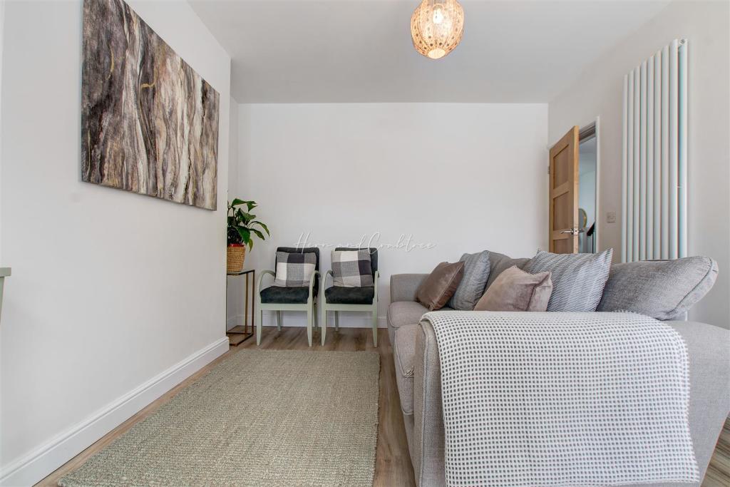 King George V_Hern_Crabtree_ (14).jpg