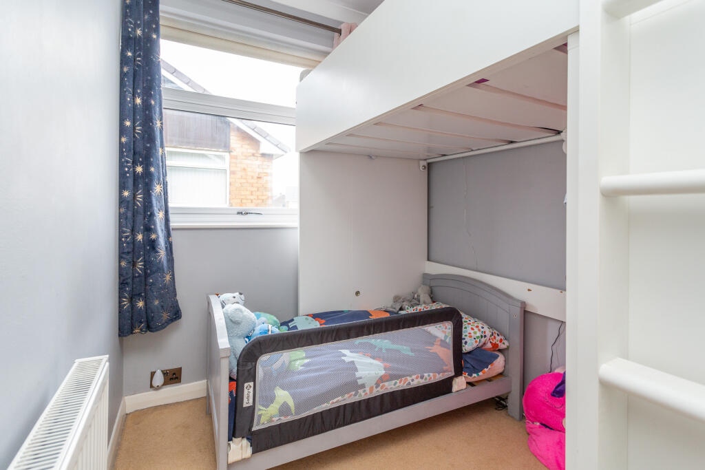bedroom 4b