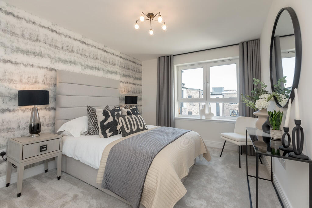 69758_Queenswater...