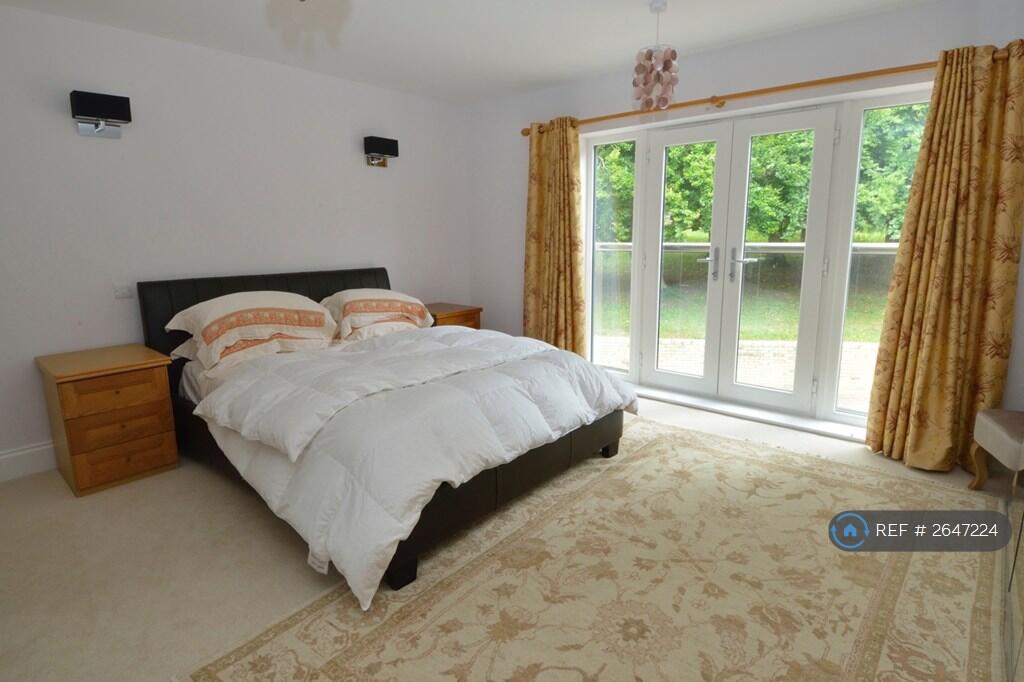 Main House Bedroom 2