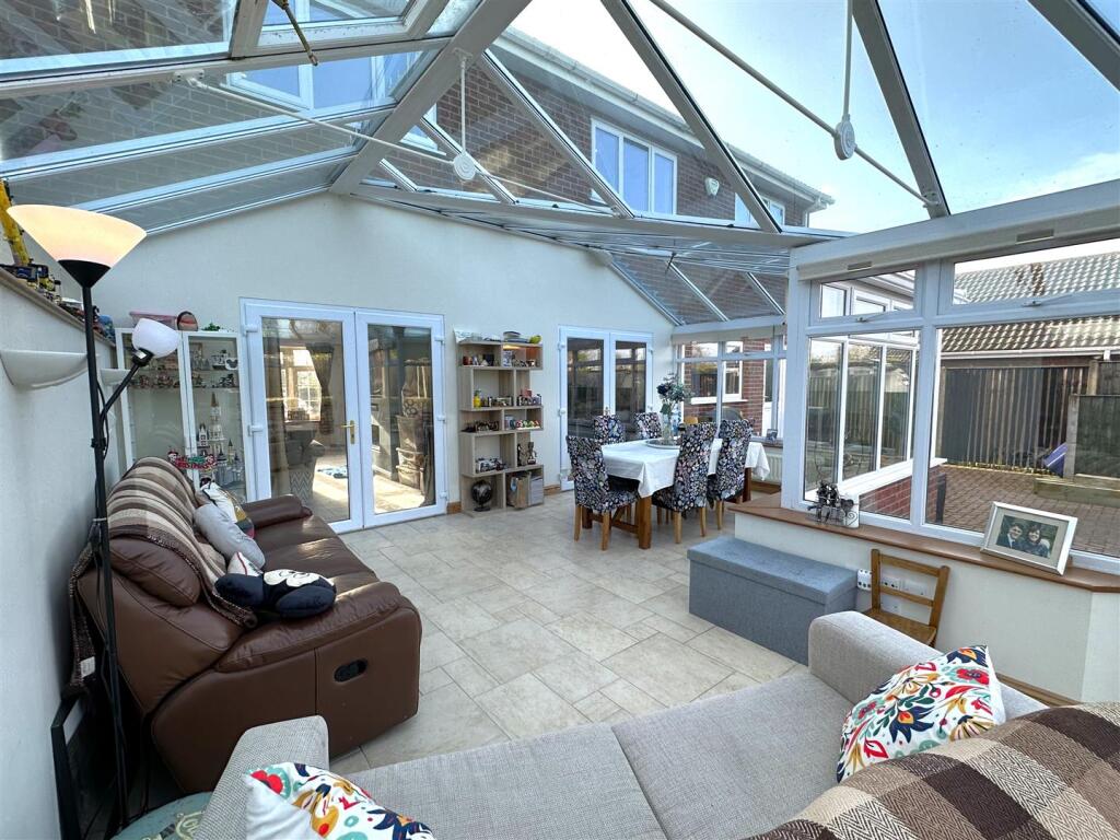 Large Multi-Purpose Conservatory 234