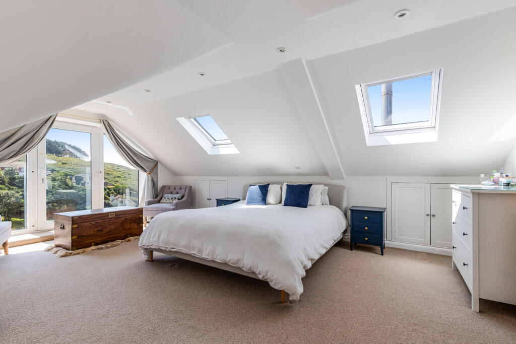 A42 - 6 Furzehill Road Heybrook Bay - 250718