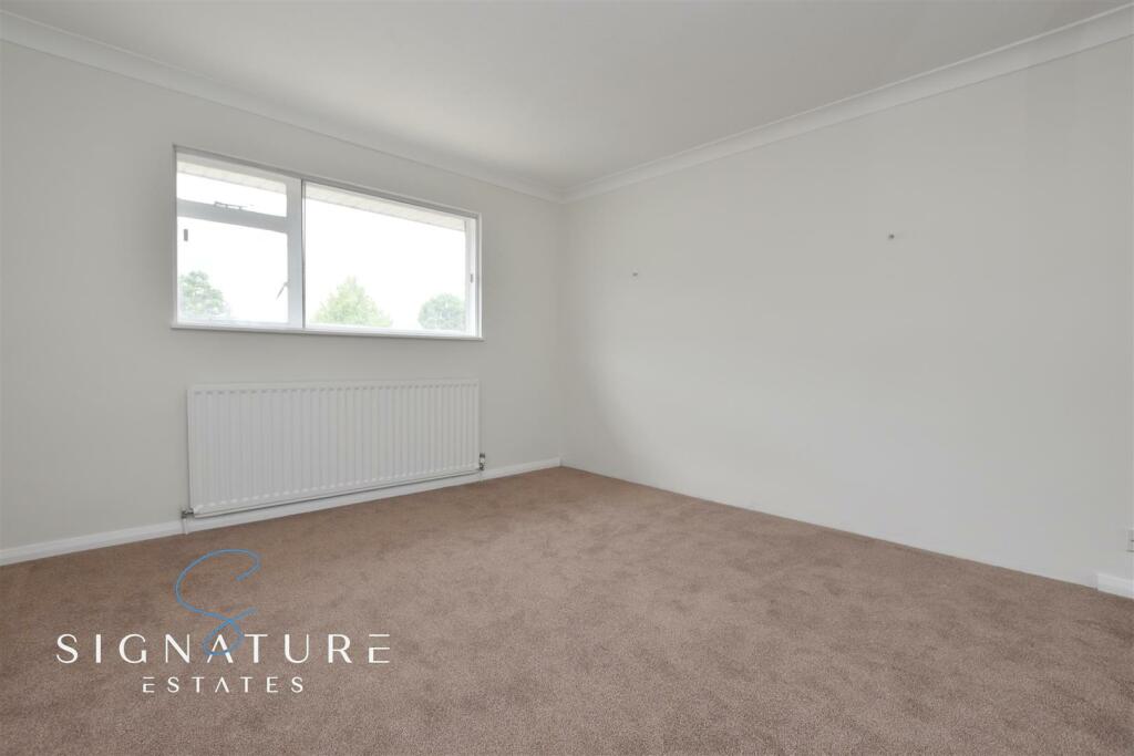 Master Bedroom 1 (13).jpg