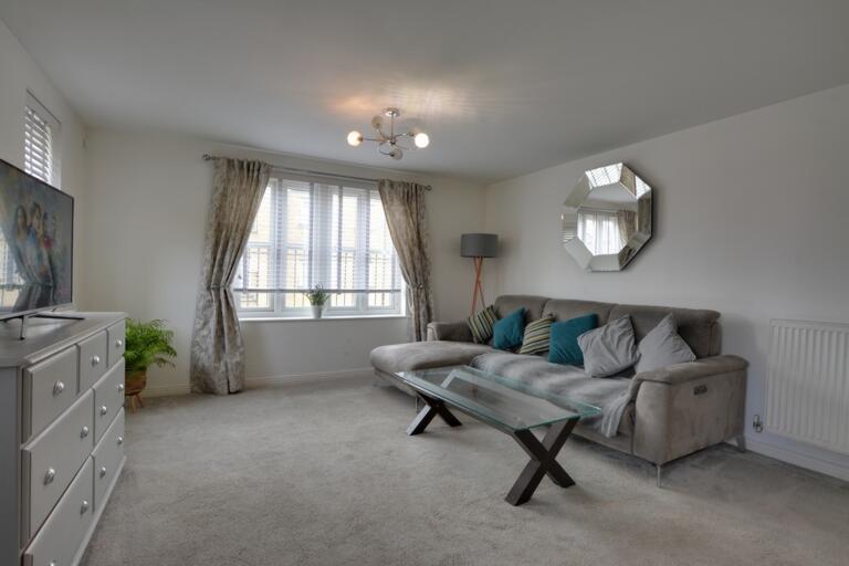 Lounge/Diner/Kitchen