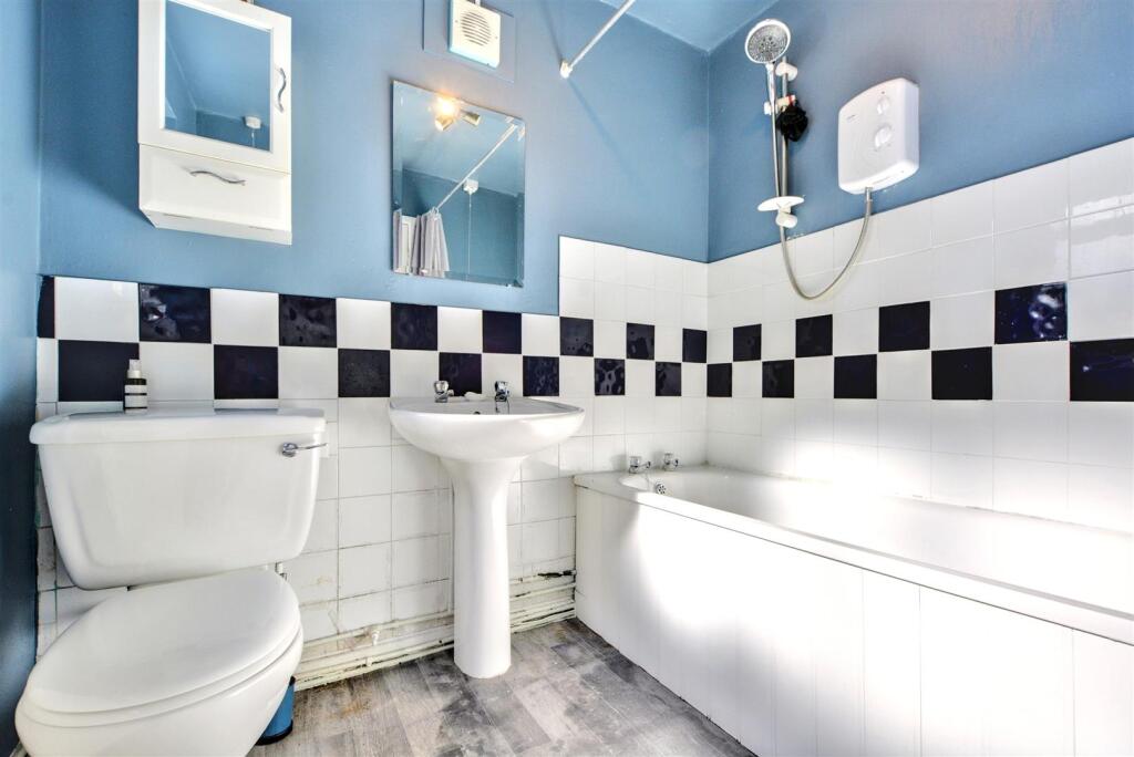 Bathroom.jpeg