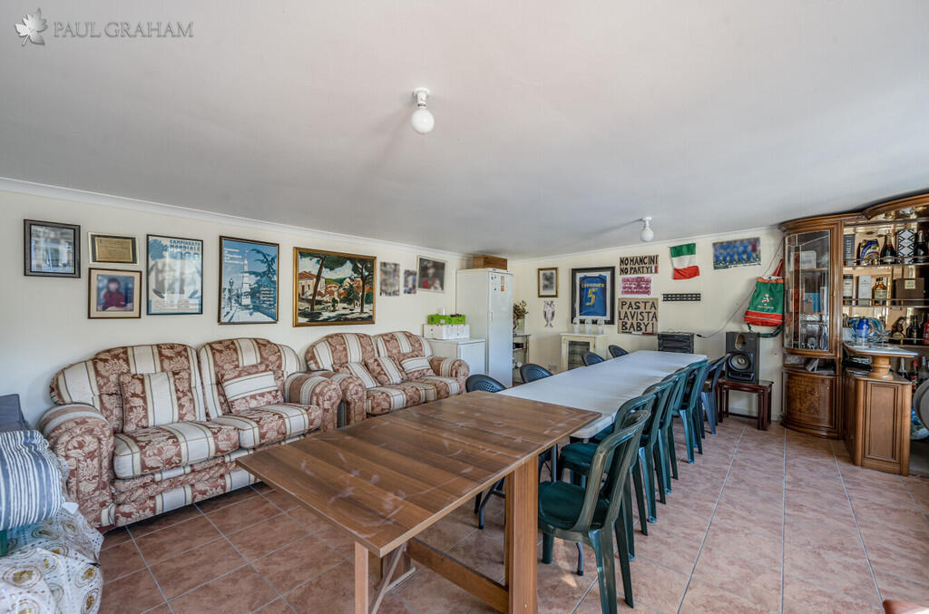 79349b6f-d605-4f0...