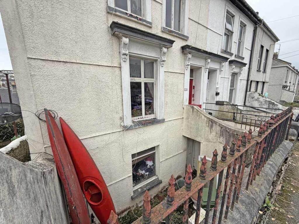 Alexandra Road 126 - Front 2.jpg