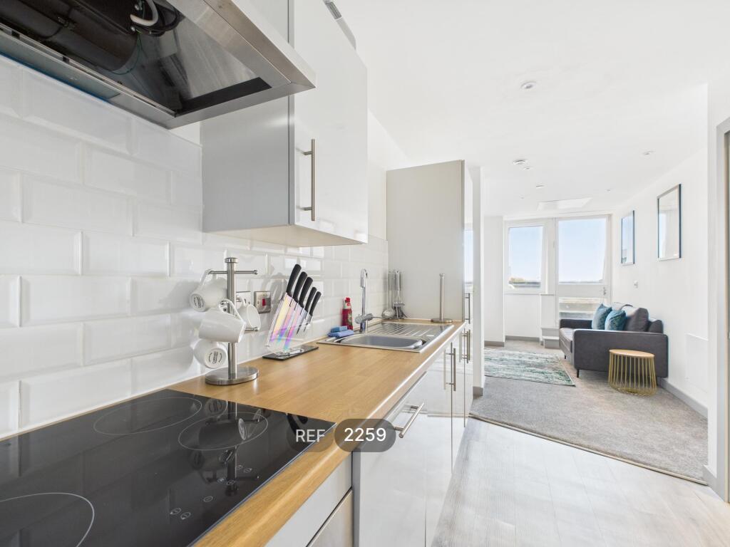 Kitchen &amp; Living area