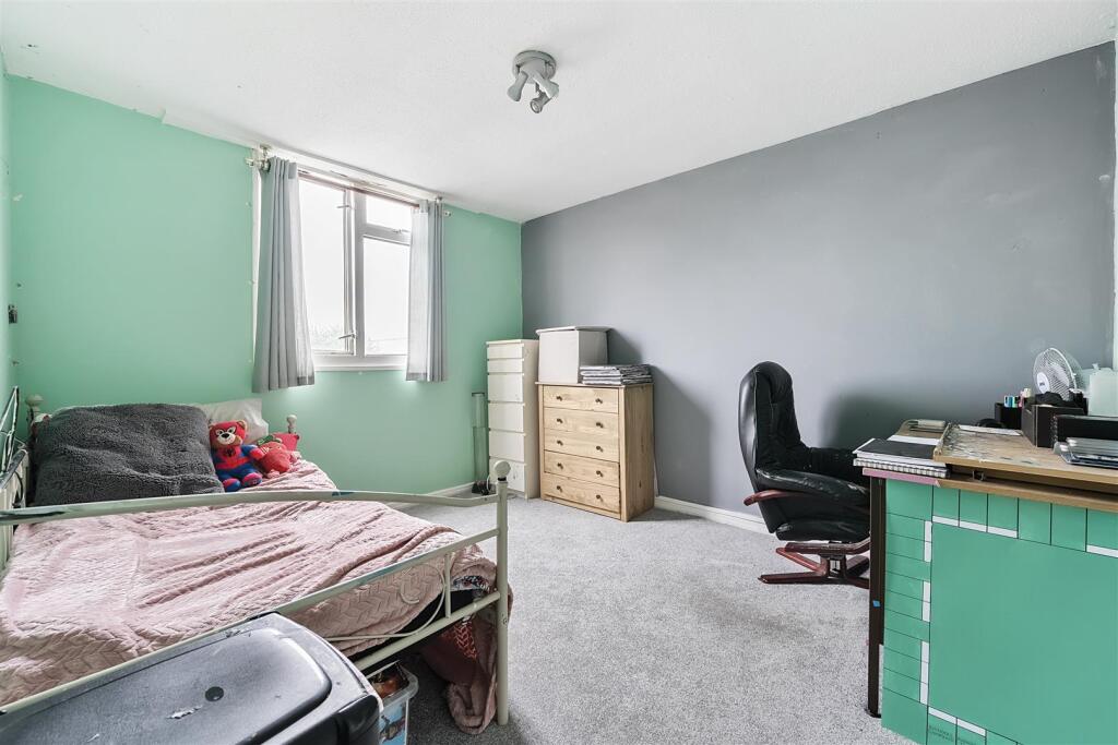 For Sale by Aspire Residential | Ashacre Lane