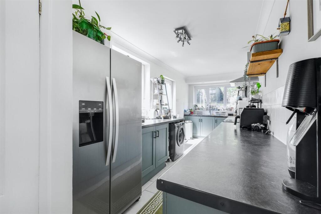 Kitchen_1.jpeg