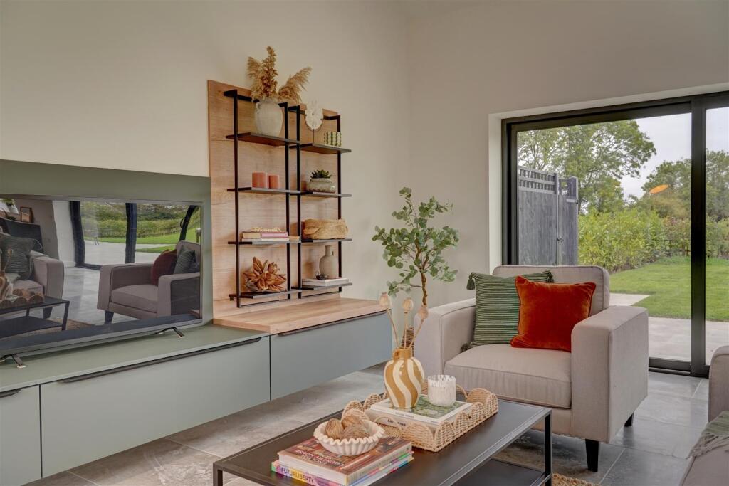 Arrow House (36).jpg