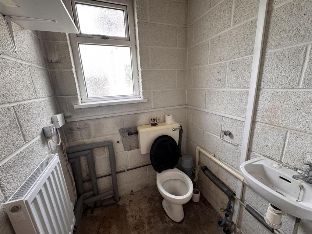 Utility + WC